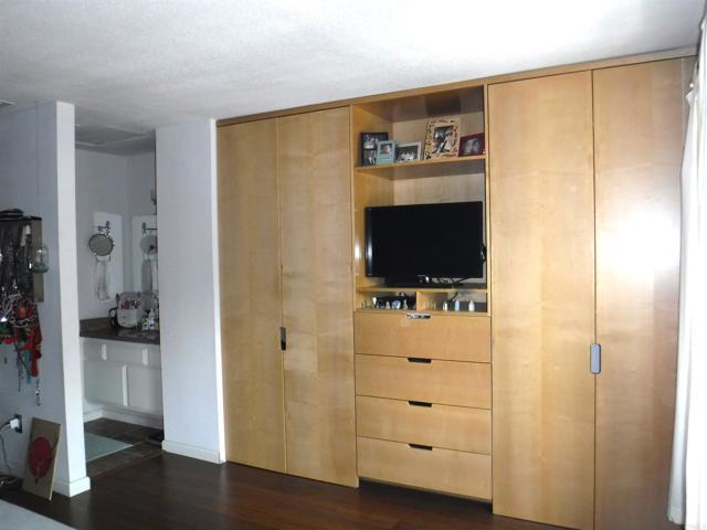 Building Photo - 1612 Bridgeview Dr