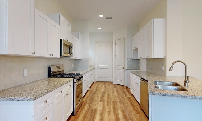 Building Photo - 155 Benjis Pl