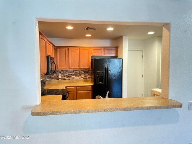 Building Photo - 10573 E Pleasant Pasture Dr