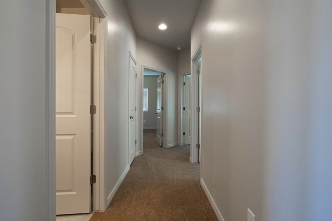 Building Photo - 4 bedroom 2 Bath Home in Desert Edge Cove - RV parking!