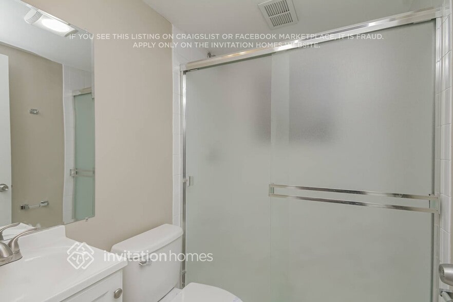 Building Photo - 3643 Greenwood St