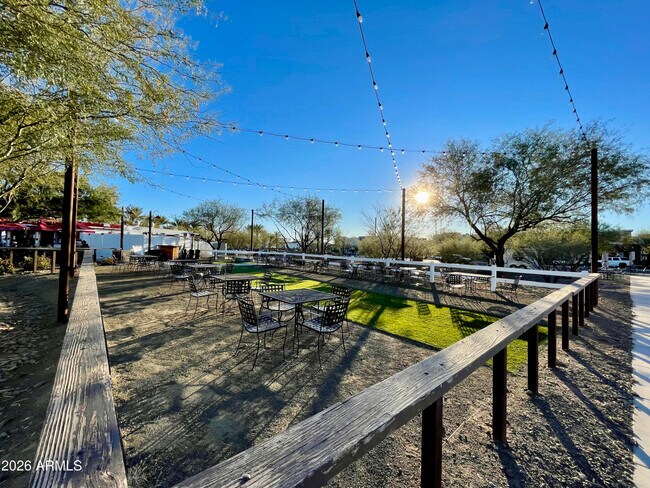 Building Photo - 10154 Theorem Dr