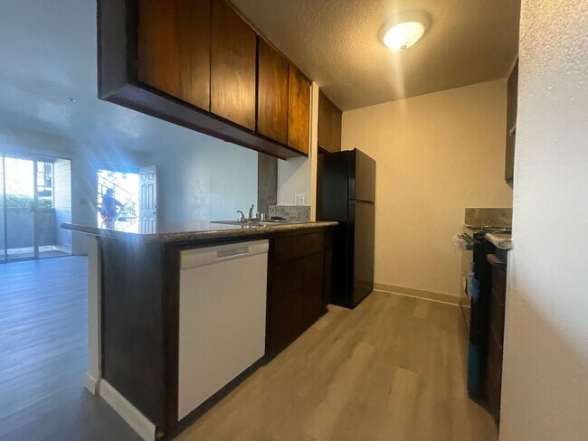 Building Photo - 363 Rio Lindo Ave