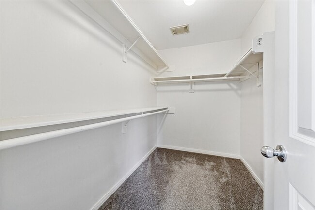 Building Photo - 1626 Genesee St