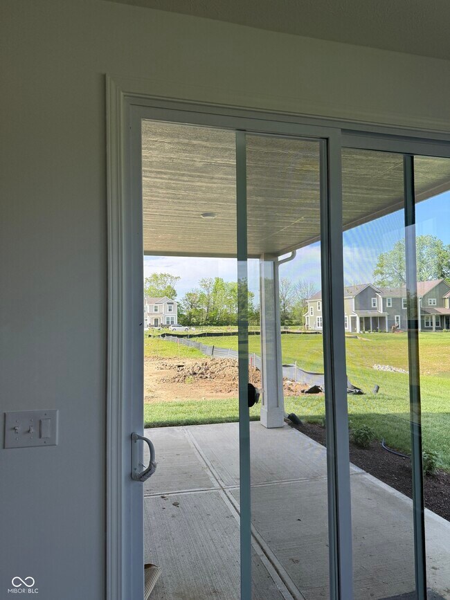 Building Photo - 15941 Tharp Wds Dr