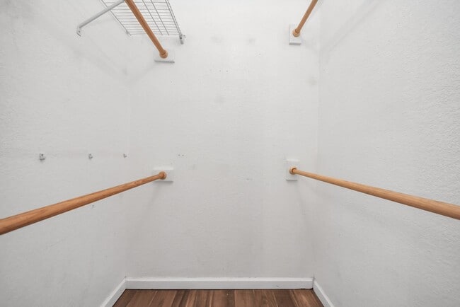 Building Photo - 7414 Battlewood Dr