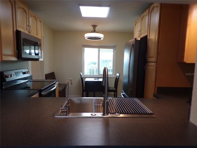 Building Photo - 1335 Mineo Dr