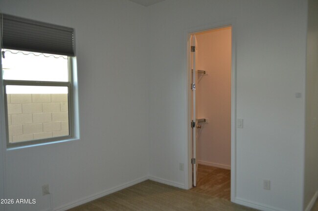 Building Photo - 9644 Thatcher Ave