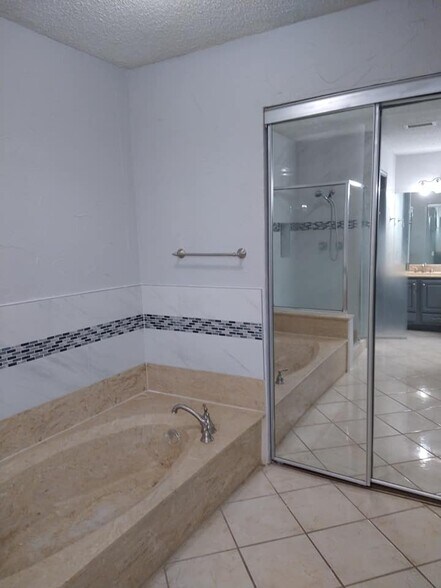 Building Photo - 1108 Harwell Dr