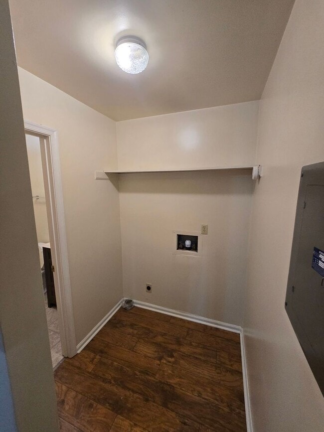 Building Photo - 2 bedroom duplex in Prince George County