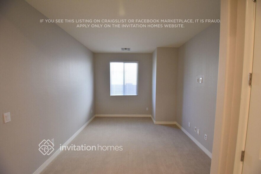 Building Photo - 19638 W Turney Ave