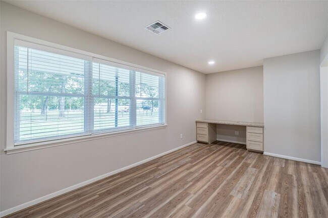 Building Photo - 3901 FM109