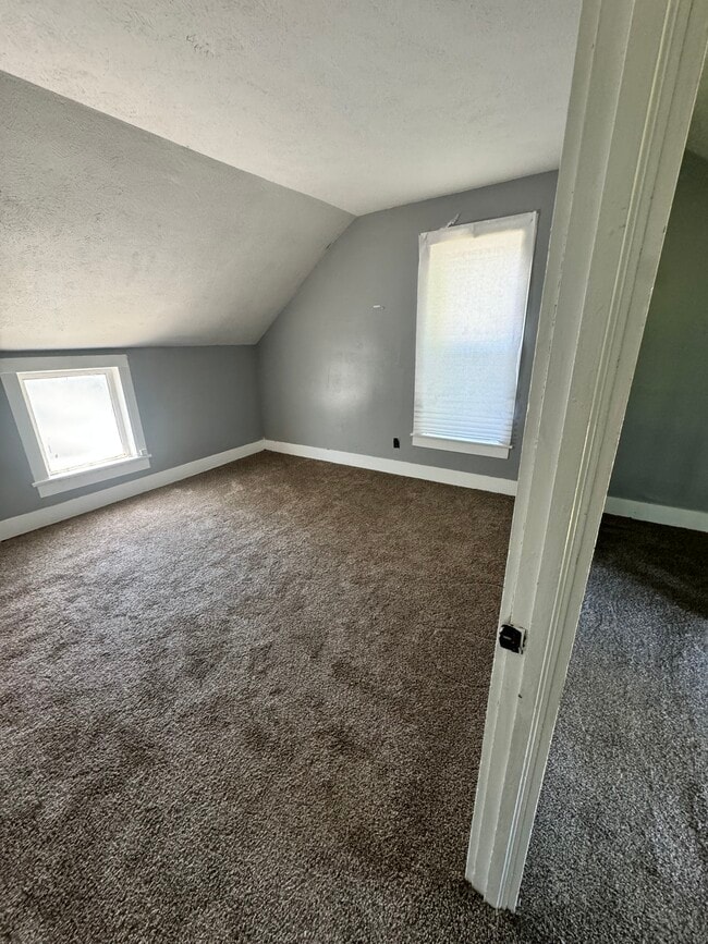 Building Photo - 1509 Krau St