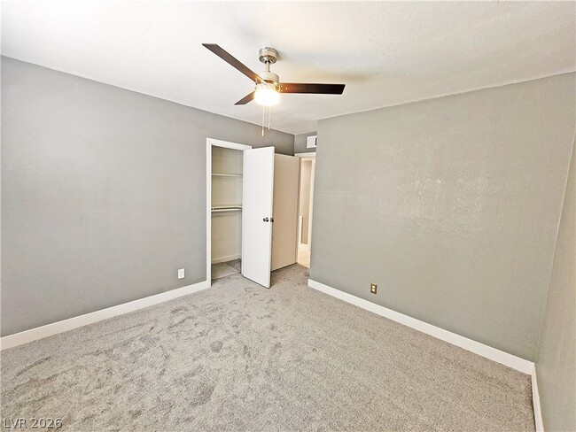 Building Photo - 5409 Mountain View Dr