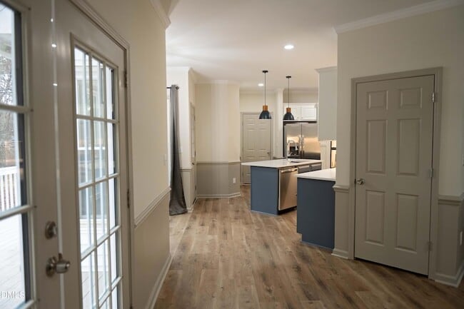 Building Photo - 6001 Brown Swiss Way