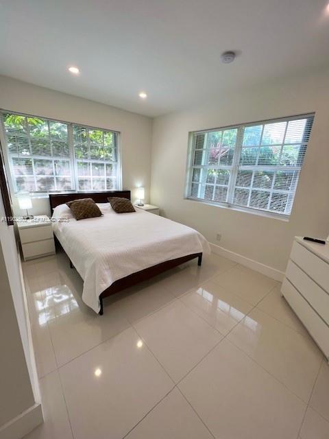 Building Photo - 1125 99th St