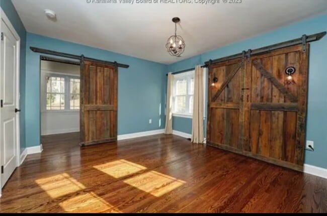 Building Photo - 204 Angel Terrace