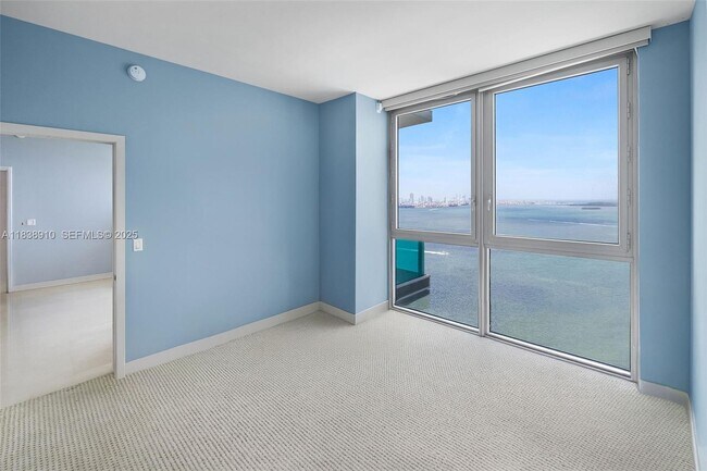 Building Photo - 1331 Brickell Bay Dr