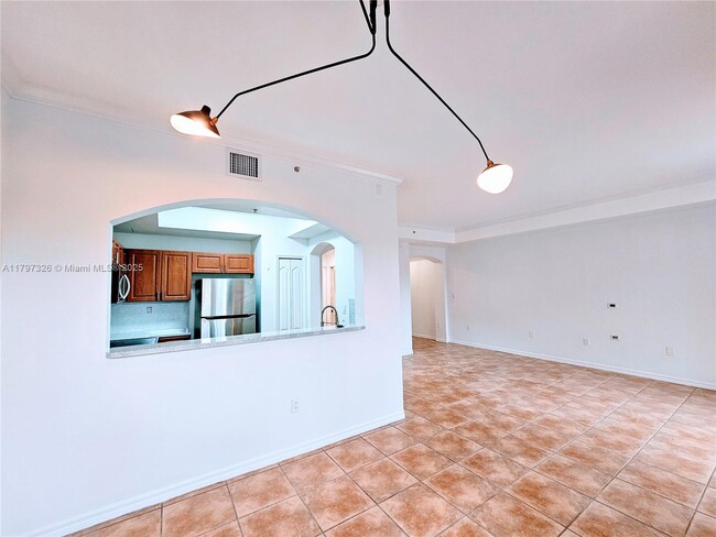 Building Photo - 8858 W Flagler St
