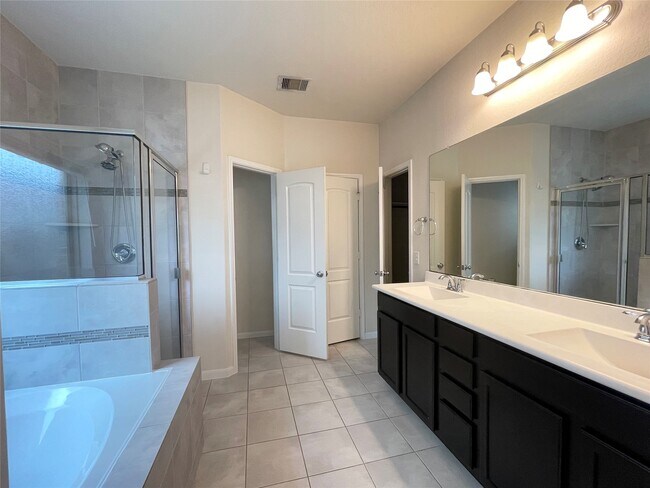 Building Photo - 3010 Overbrook Meadow Ln