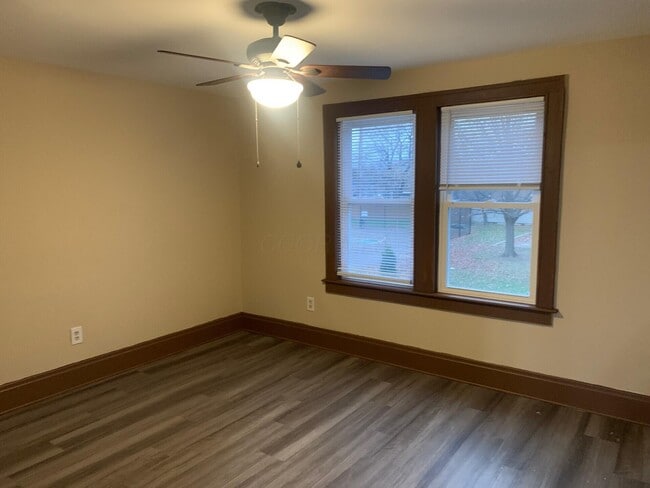 Building Photo - 575 E Kossuth St