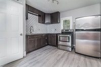 Building Photo - 511 Gresham Park Dr