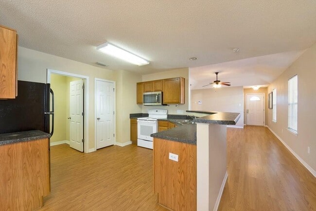 Building Photo - 8900 Winter Ct