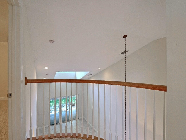 Building Photo - 1645 Baseline Ln