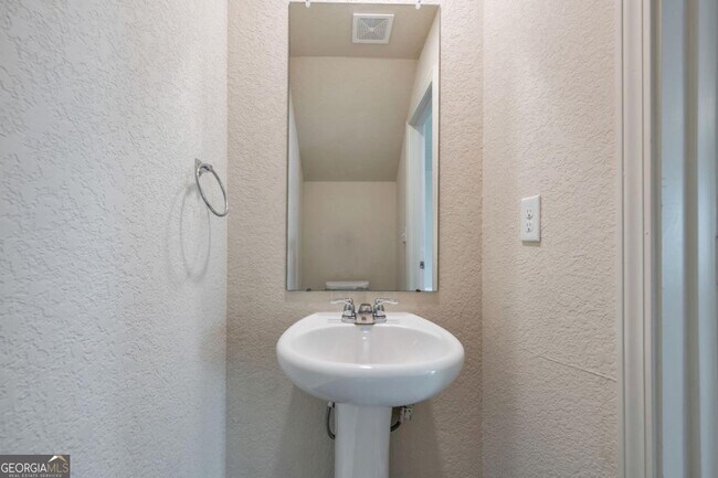 Building Photo - 2889 Cleburne Ter