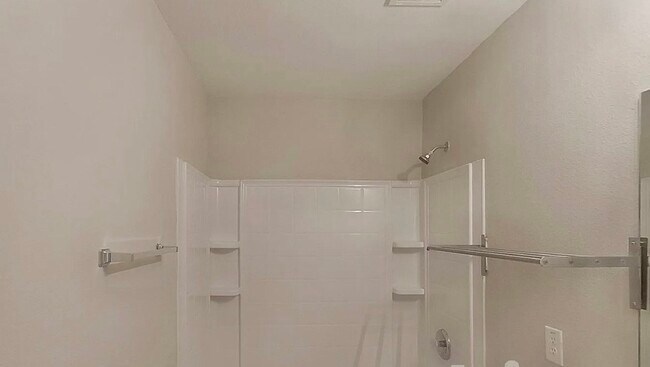 Building Photo - A Place to Settle In: Inviting 5-Bedroom Family Home