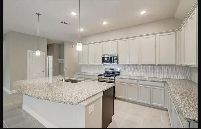 Building Photo - 5831 Turquoise Hl Ln