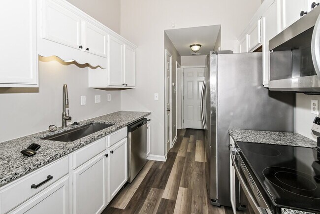 Building Photo - 10594 Wyckford Dr