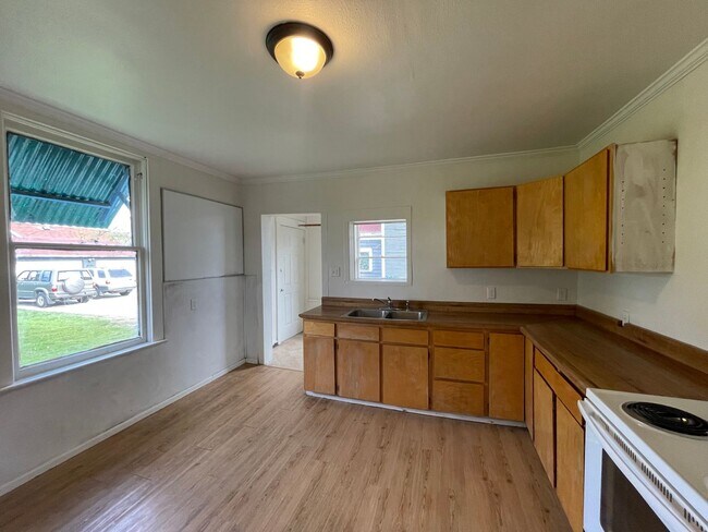 Building Photo - Coming Soon Northside 2 story