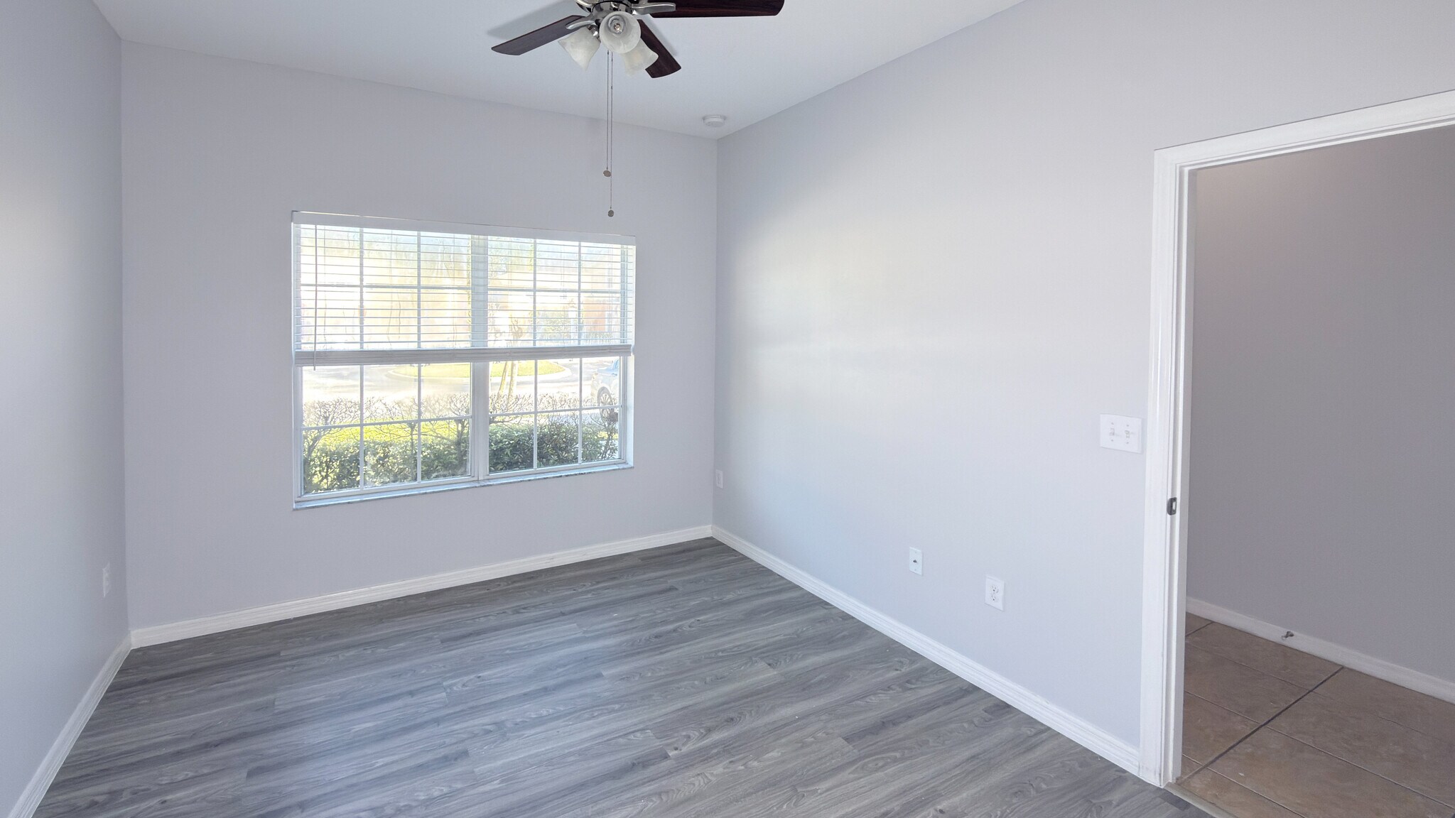 Building Photo - 4093 Shade Tree Ln