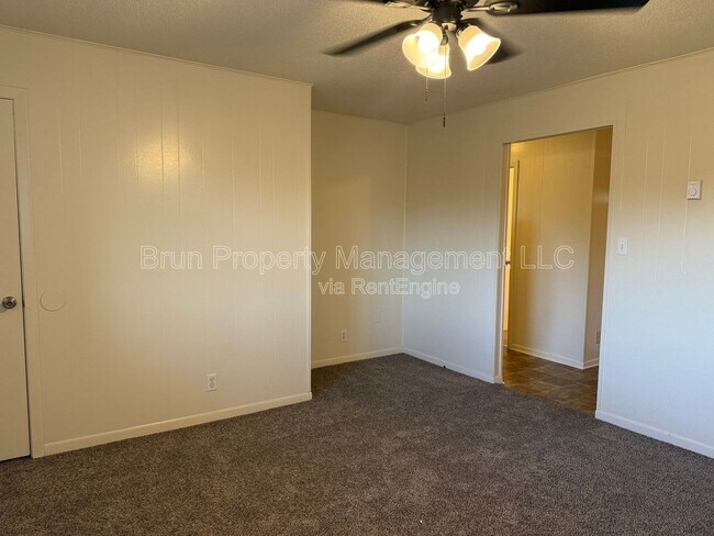 Building Photo - 1420 McArthur Rd