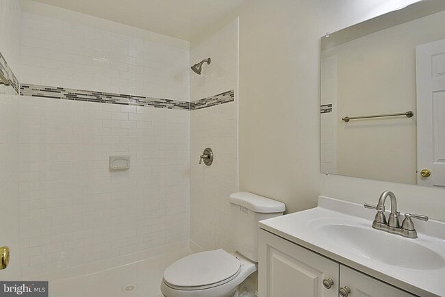 Building Photo - 10121 Donegal Ct