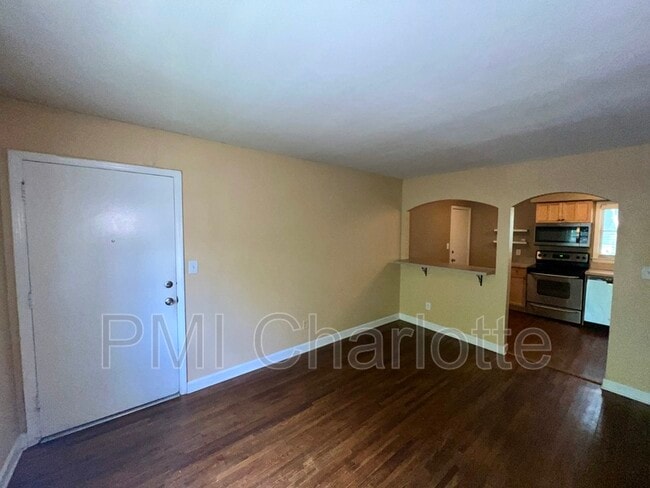 Building Photo - 4317 Walker Rd