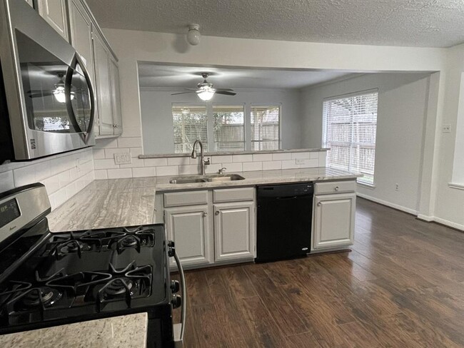 Building Photo - 21430 Park Timbers Ln