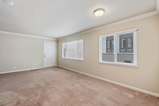 Building Photo - 1549 San Carlos Ave