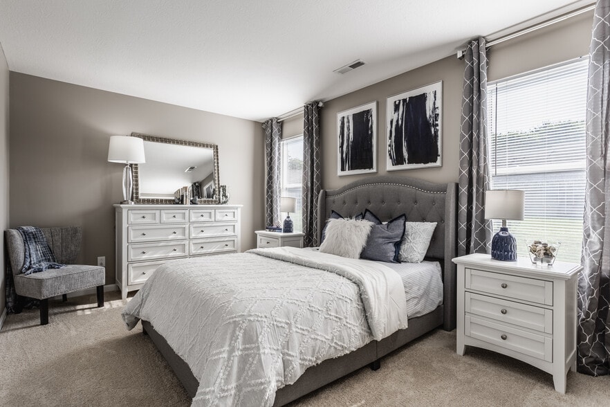 Large Bedrooms & Closets - Bedford Place Apartments