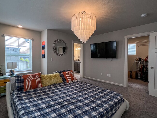 Building Photo - Amazing Location 3 Bedrooms 2.5 Bathrooms in the New Reeds Crossing Community!  Hillsboro near In...