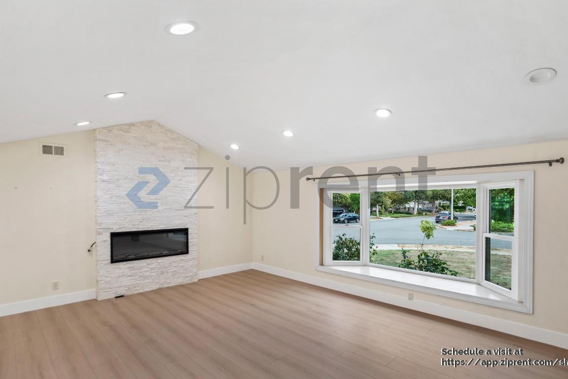 Building Photo - 1019 Pilinut Ct