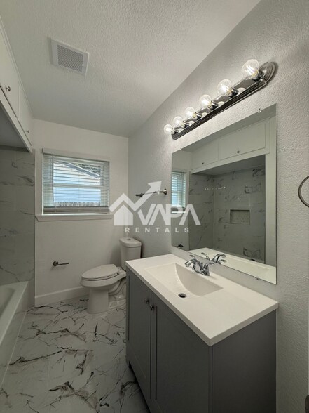 Building Photo - 6426 Flint Rock Dr