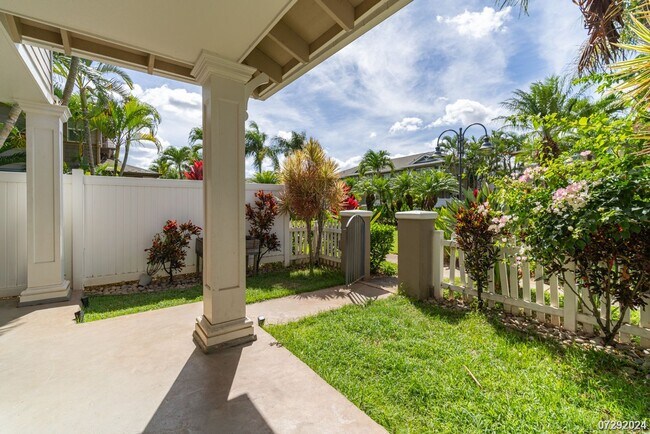 Building Photo - $3700 | 3br/2.5ba Townhome in Fairway's Edge
