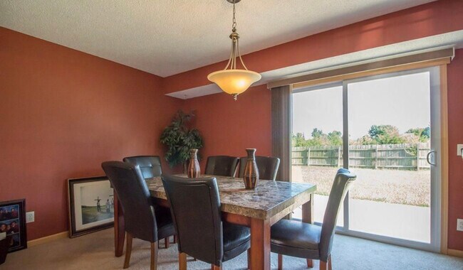 Building Photo - 101 Pine Ridge Plz