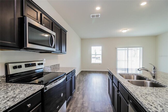 Building Photo - 3022 Neverland Dr