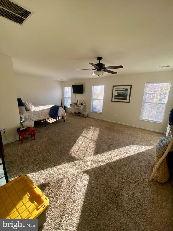 Building Photo - 108 Davidson St