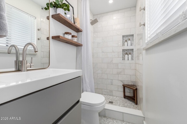 Building Photo - 7902 E Kimsey Ln