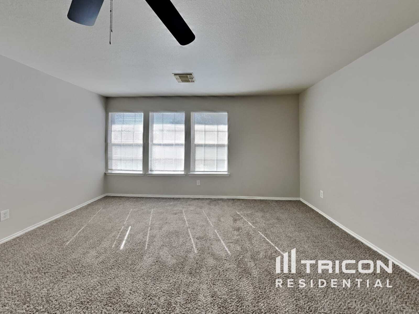Building Photo - 12439 Sterlingstone Dr