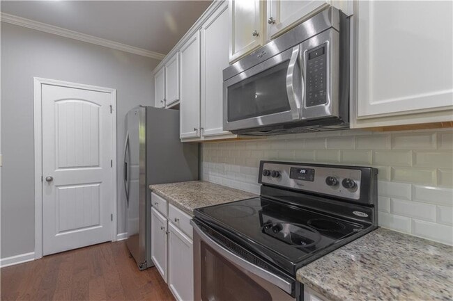 Building Photo - 5046 Apple Grove Rd NE
